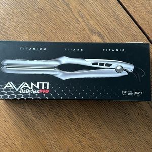 Avanti BaBylissPro Titanium Hair Straightener NEW BABAV123T-320